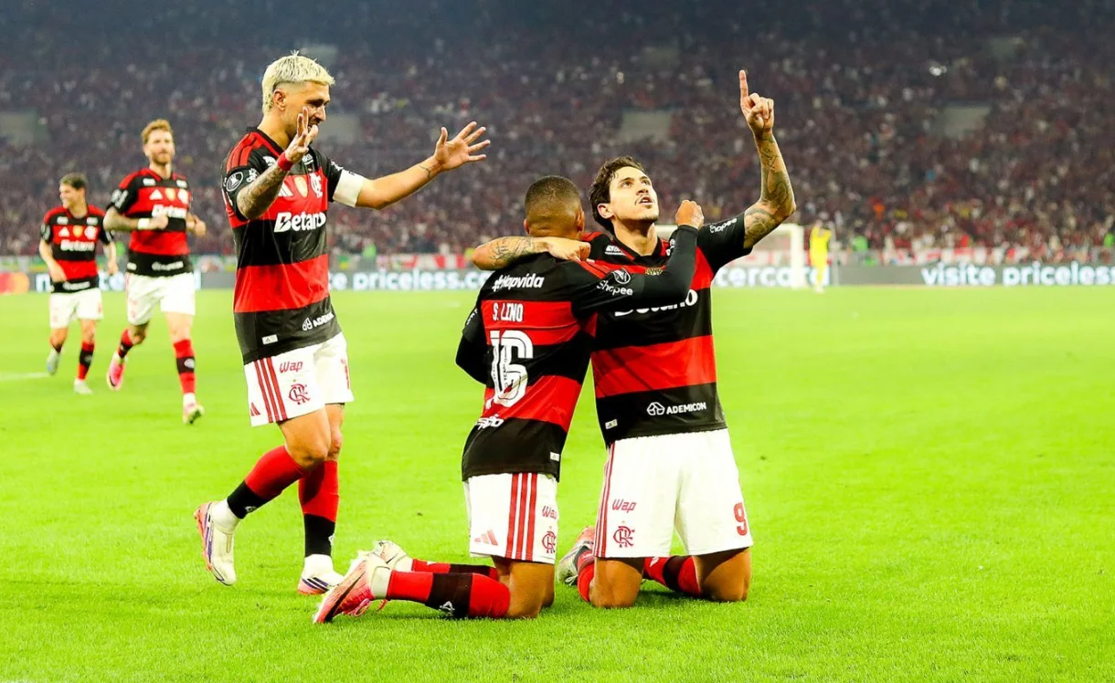 Flamengo e Palmeiras avançam às quartas de final da Libertadores