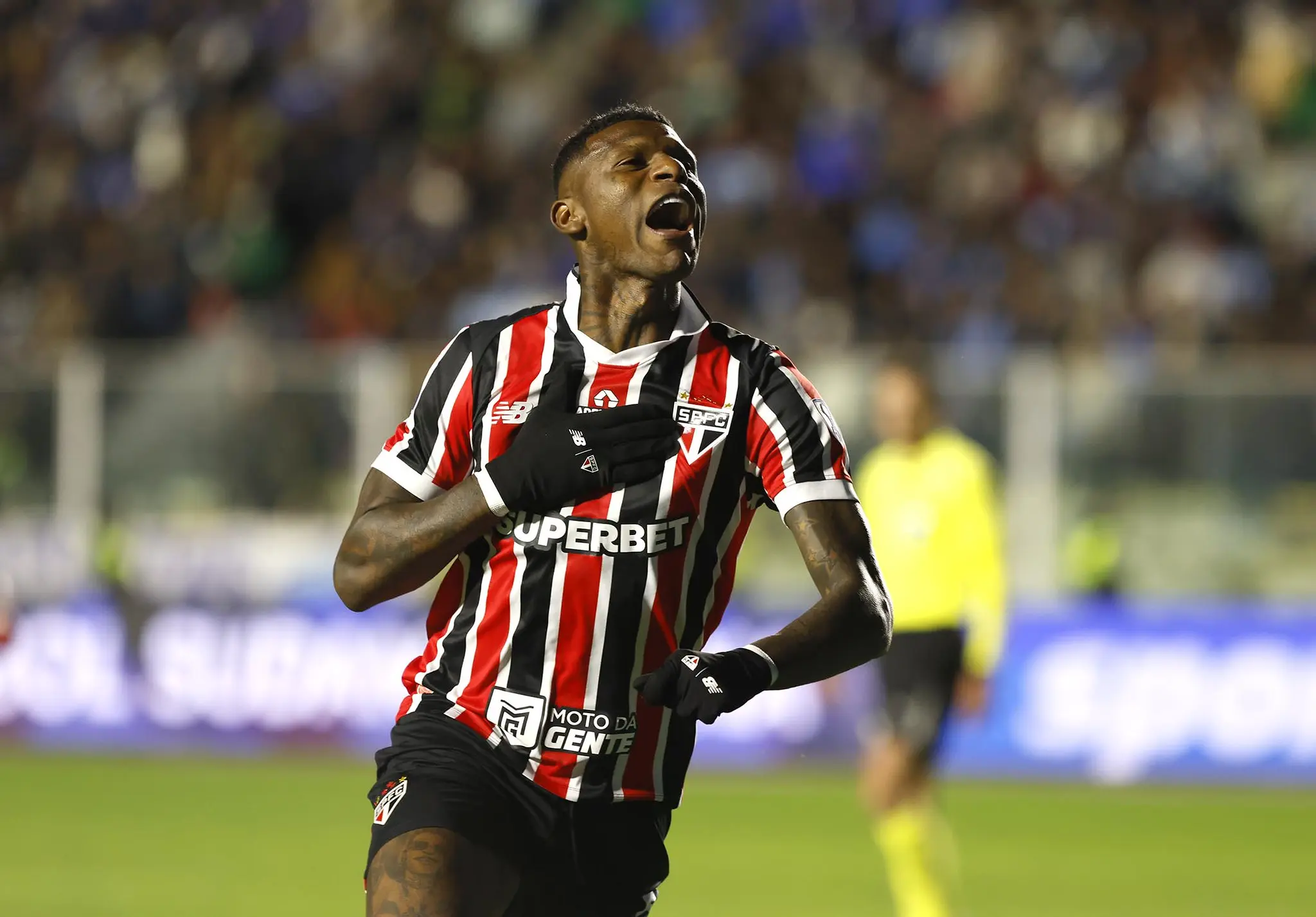 São Paulo e Fluminense empatam em jogos de ida das oitavas da Libertadores e Sul-Americana